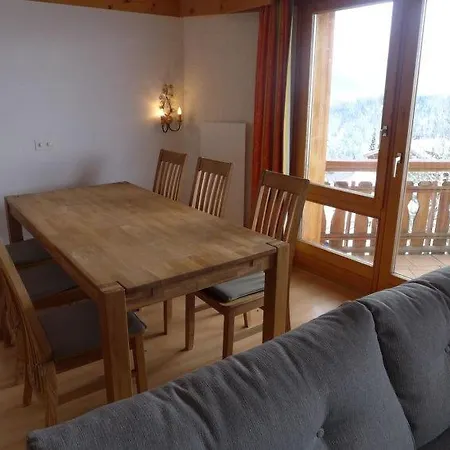 Villars-sur-ollon Sleeps 6 Pool Wifi Apartmán