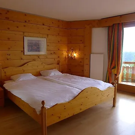 Villars-sur-ollon Sleeps 6 Pool Wifi Apartmán